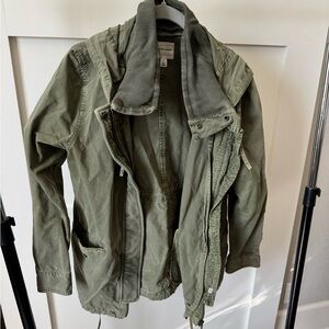 Size medium Melrose Market utility jacket with hood